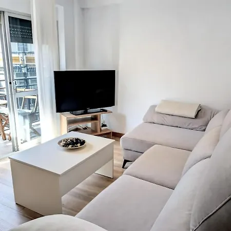 2 Bedrooms Close To The In Center *