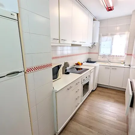 2 Bedrooms Close To The In Center Apartamento *