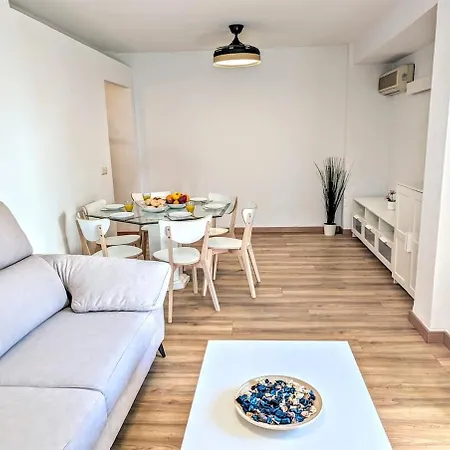 2 Bedrooms Close To The In Center